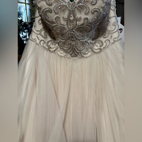 Chic Cream Strapless Wedding Dress - Picture 6 of 6